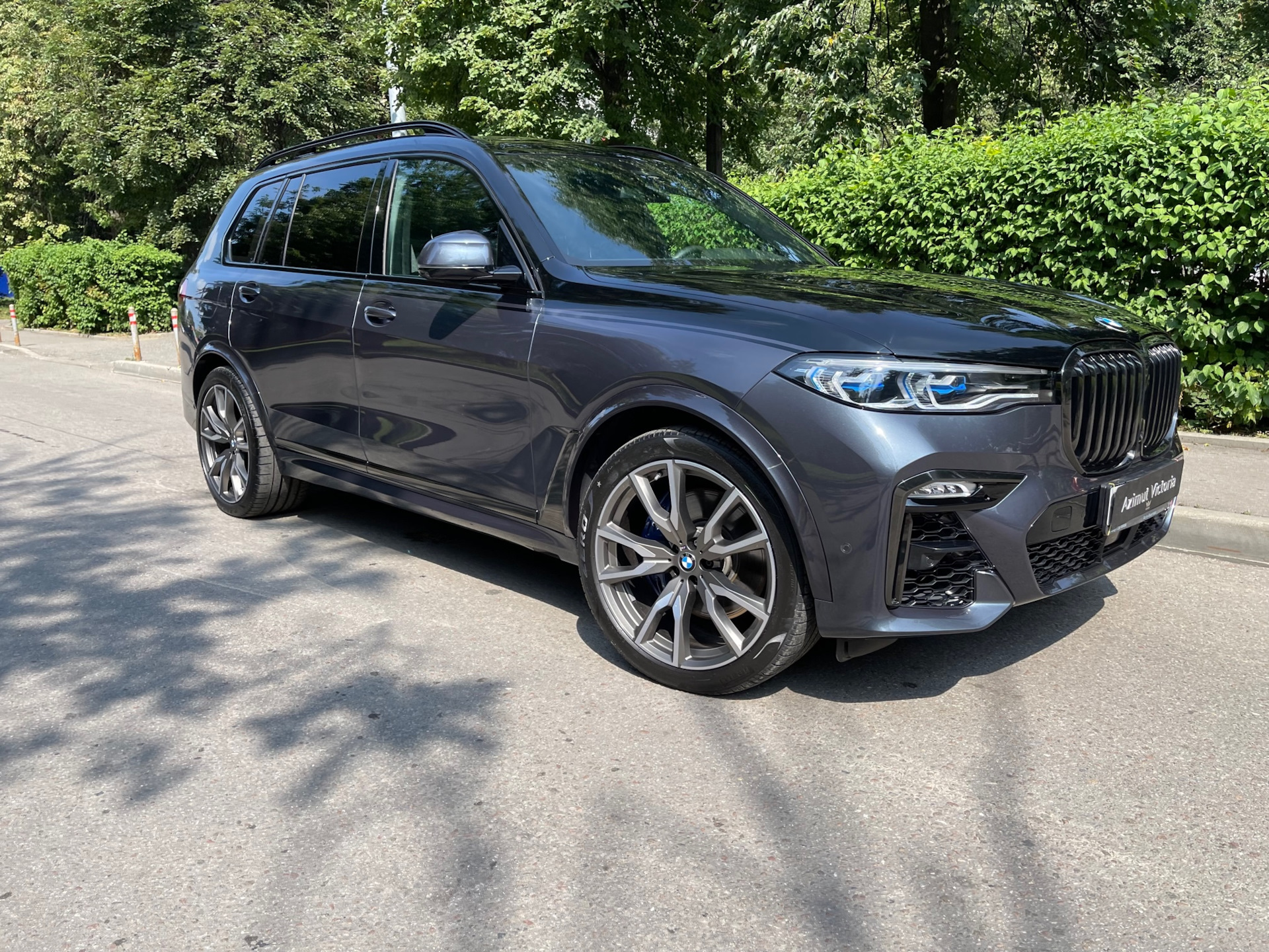 BMW X7 в два цвета